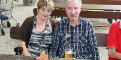 Heppenheim: BewohnerInnen am Tisch im Halben Mond.