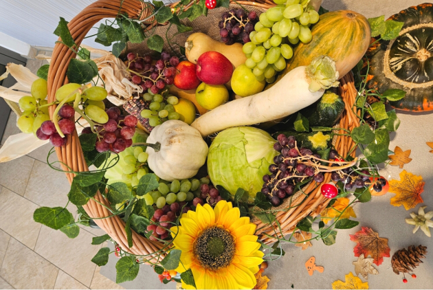 Malsch: Herbstfrüchte im Korb für Erntedankcafé.