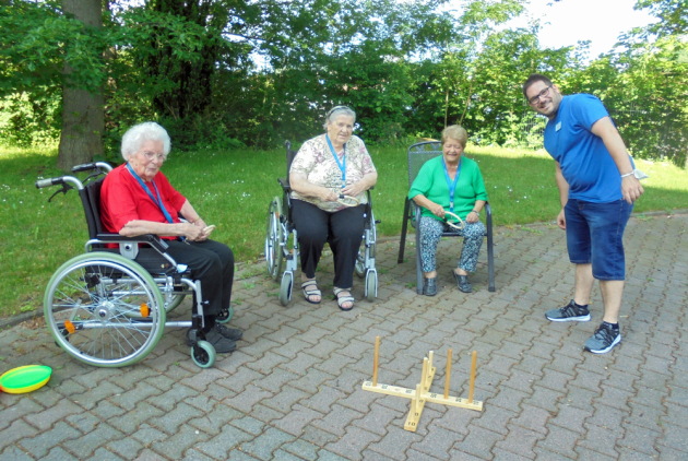 Lindenfels Gymnsatik und Spiele im Freien