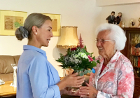 Bad Salzschlirf Hundertster Geburstag Erna Tilli 8.jpg