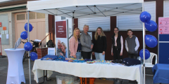 Schifferstadt: MitarbeiterInnen am Stand auf dem Frühlingsmarkt.
