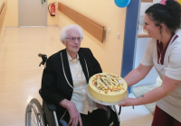 Bad Salzschlirf 100. Geburtstag Wenderhold 1.jpg