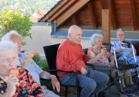 Heppenheim Eisessen Dachterrasse 1.JPG